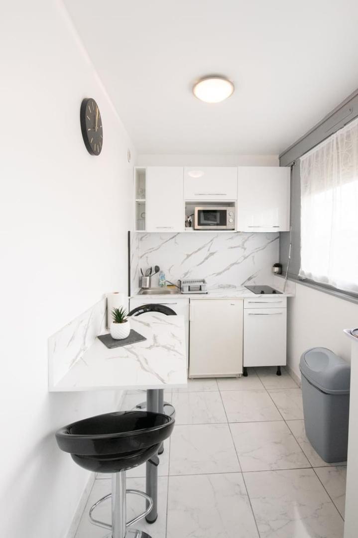Le Jasseron - Appartement Cosy Avec Garage Quartier Partdieu Lyon Buitenkant foto