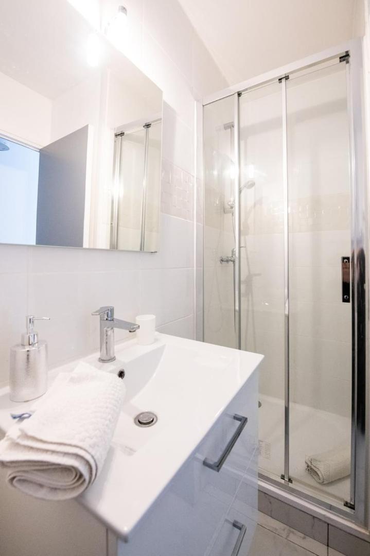 Le Jasseron - Appartement Cosy Avec Garage Quartier Partdieu Lyon Buitenkant foto